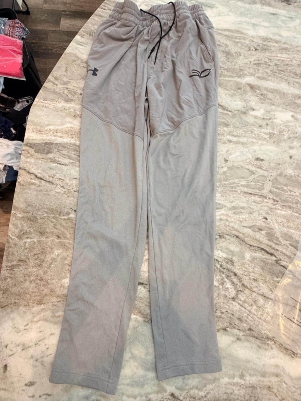 Under Armour HeatGear Sweatpants Gray Athletic Joggers Mens Small